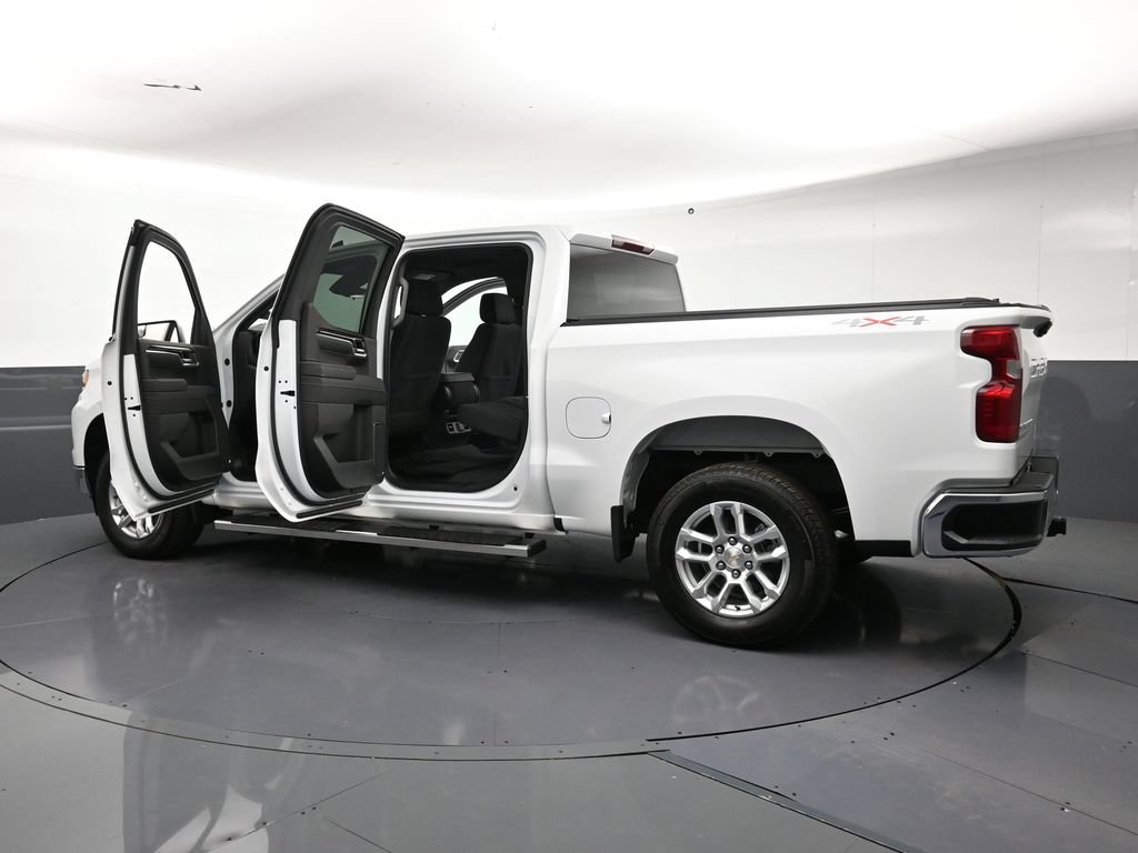 Used 2026 Chevrolet Silverado 1500 LT AWD/4WD image 34