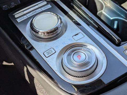 Used 2023 Genesis G80 2.5T image 23