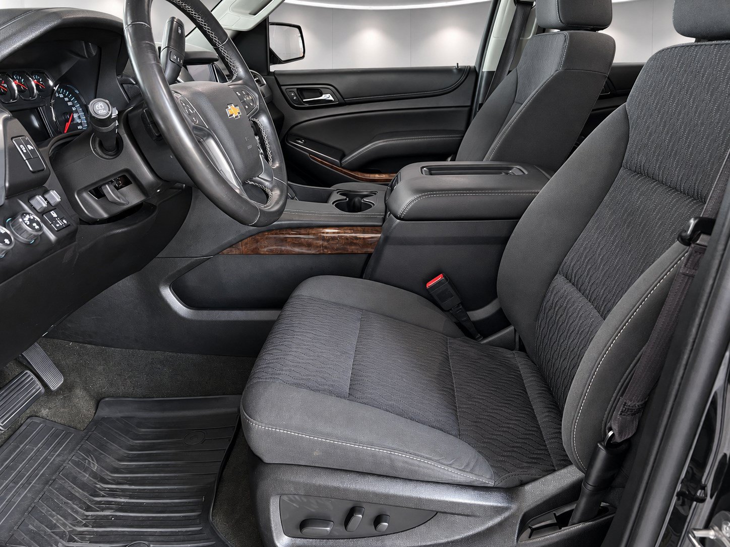 Used 2017 Chevrolet Tahoe LS w/ All-Season Package AWD/4WD image 11