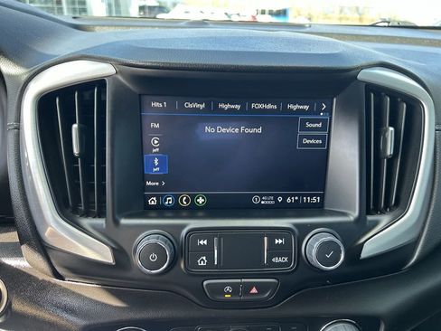 Used 2024 GMC Terrain SLT w/ Tech Package image 22