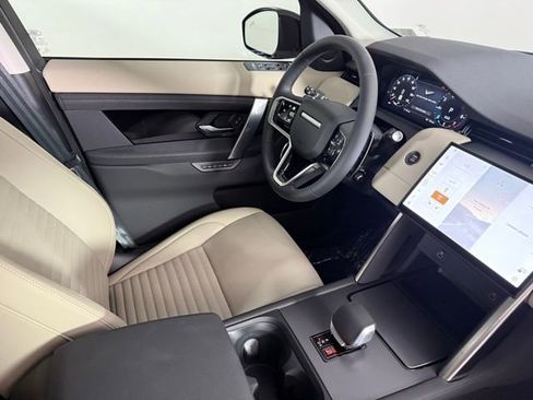 Certified 2025 Land Rover Discovery Sport S image 37