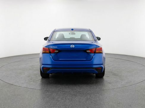 Used 2025 Nissan Altima 2.5 SV FWD image 7