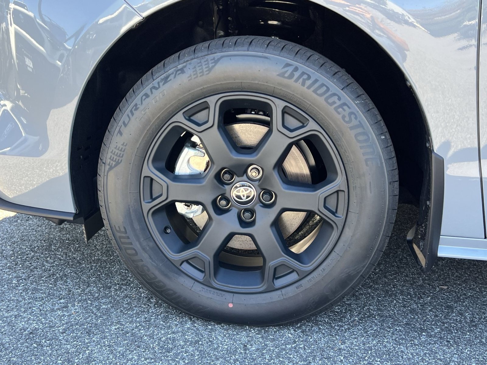 New 2026 Toyota Sienna XLE Woodland Edition AWD/4WD image 5