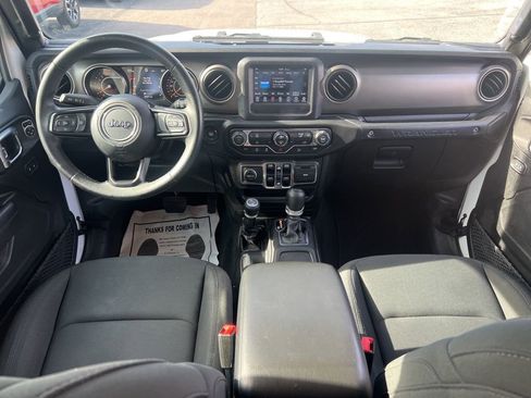 Used 2019 Jeep Wrangler Unlimited Sport S image 26