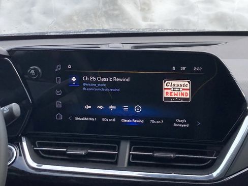 New 2026 Chevrolet Trax ACTIV w/ Sunroof Package image 17