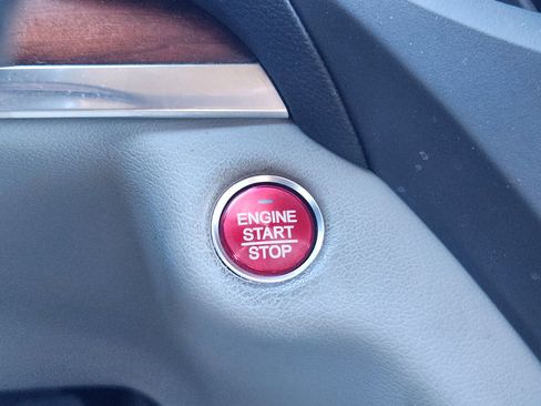 Used 2017 Acura MDX SH-AWD w/ Advance Package image 33