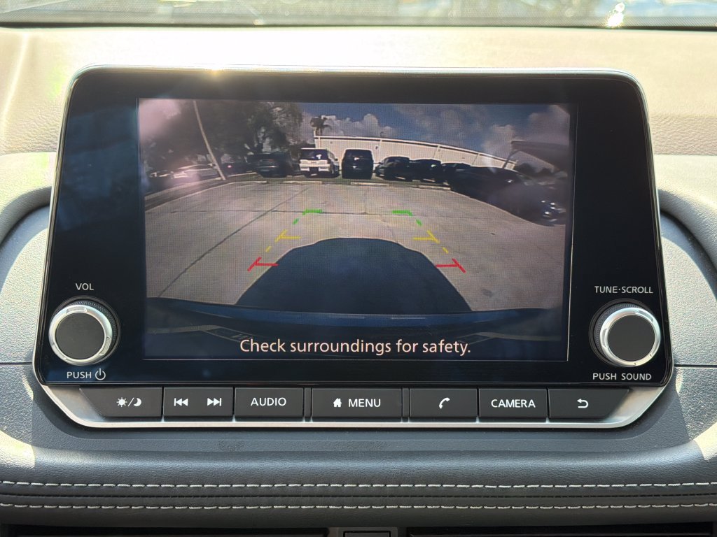 Certified 2023 Nissan Rogue SV FWD image 28