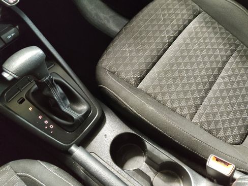 Used 2019 Kia Rio S image 26