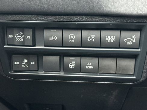 New 2026 Toyota Tundra Platinum image 29