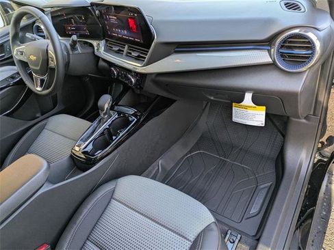 New 2026 Chevrolet Trax LT image 28