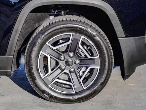 New 2026 Jeep Cherokee Limited AWD/4WD image 11