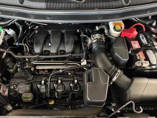 Used 2019 Ford Explorer XLT AWD/4WD image 6