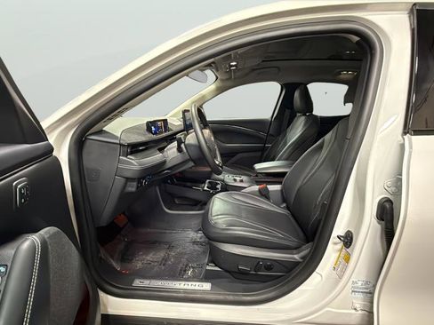 Used 2023 Ford Mustang Mach-E Premium image 32
