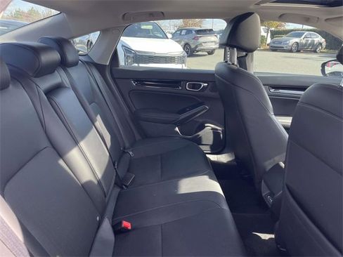 Used 2022 Honda Civic Touring image 21