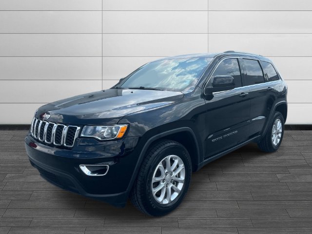 Used 2021 Jeep Grand Cherokee Laredo w/ Security & Convenience Group AWD/4WD image 7