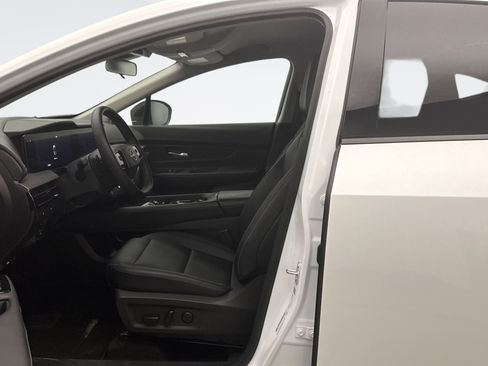 Used 2025 Nissan Murano SV AWD/4WD image 8