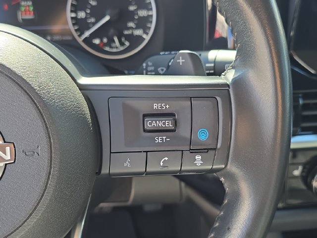 Certified 2024 Nissan Pathfinder SV FWD image 31