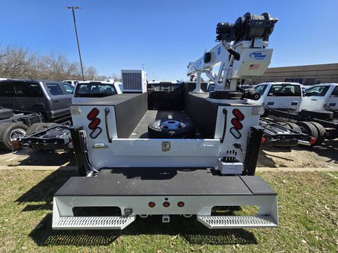 New 2023 Ford F550 4x4 SuperCab Super Duty image 6