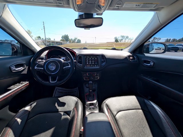 Used 2021 Jeep Compass Trailhawk AWD/4WD image 12