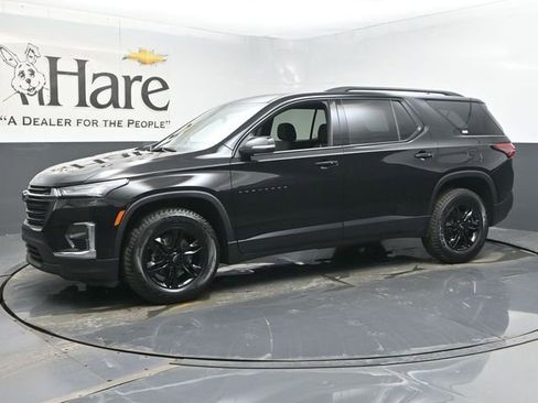 Used 2023 Chevrolet Traverse LT image 32
