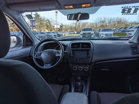 Used 2018 Mitsubishi Outlander Sport ES image 34