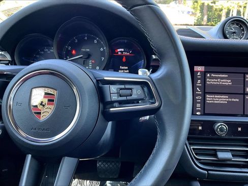 Used 2023 Porsche Macan AWD/4WD image 11