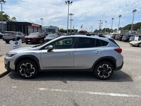 Used 2023 Subaru Crosstrek 2.5i Limited w/ Popular Package #3 AWD/4WD image 2