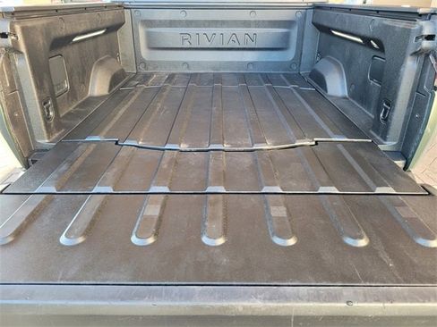 Used 2023 Rivian R1T Adventure image 32