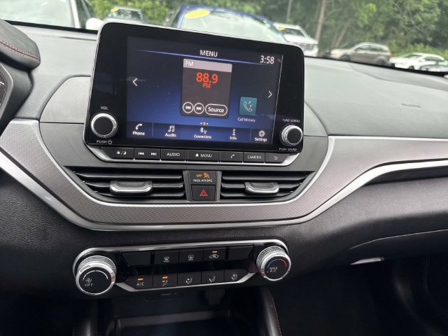 Used 2024 Nissan Altima 2.5 SR FWD image 24