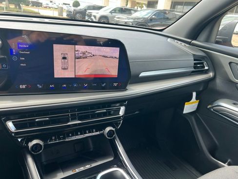 New 2026 Chevrolet Traverse LT w/ Driver Confidence Package FWD image 75