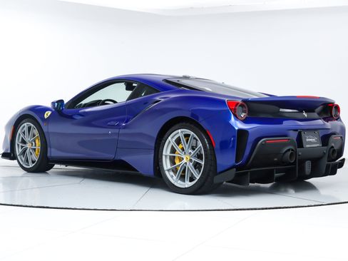 Certified 2020 Ferrari 488 Pista Coupe RWD image 7
