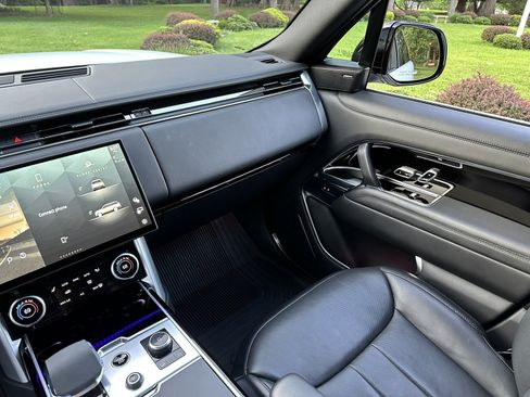 Used 2023 Land Rover Range Rover SE AWD/4WD image 15
