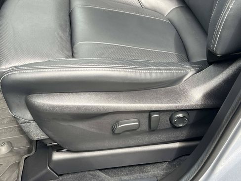 Used 2023 Subaru Ascent Limited w/ Technology Package AWD/4WD image 19