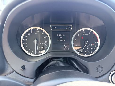 Used 2018 INFINITI QX30 FWD image 11