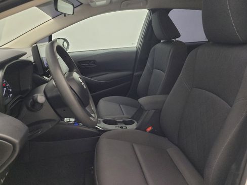 Used 2025 Toyota Corolla LE FWD image 17