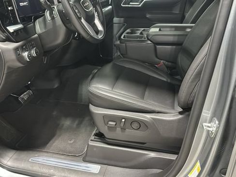 Used 2026 GMC Sierra 1500 SLT AWD/4WD image 8
