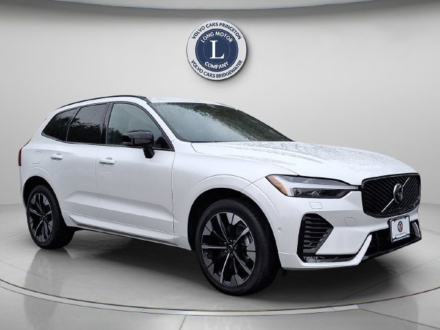 Certified 2026 Volvo XC60 B5 Plus AWD/4WD image 5