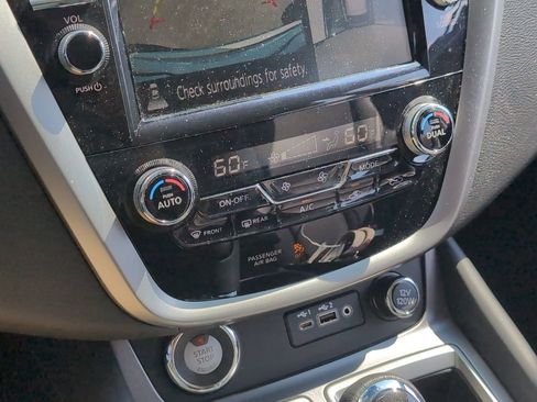 Used 2024 Nissan Murano SL image 23