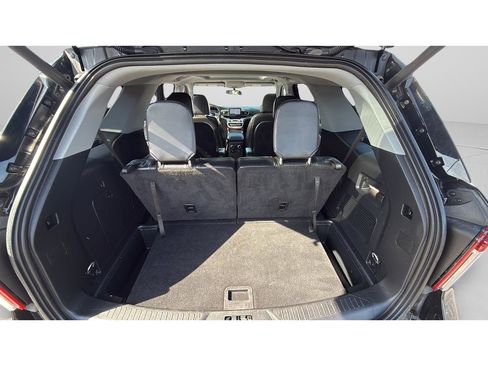 Certified 2024 Ford Explorer XLT w/ Equipment Group 202A AWD/4WD image 19