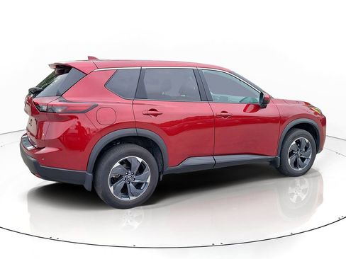 Used 2025 Nissan Rogue SV FWD image 4