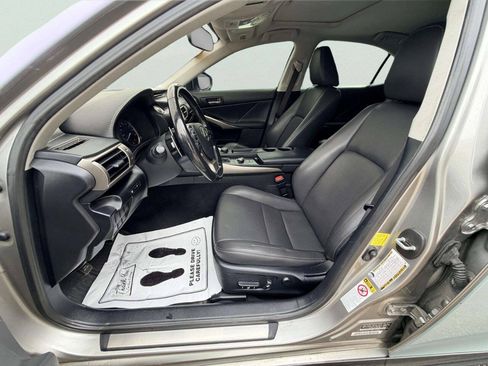 Used 2016 Lexus IS 300 AWD w/ Premium Package image 15