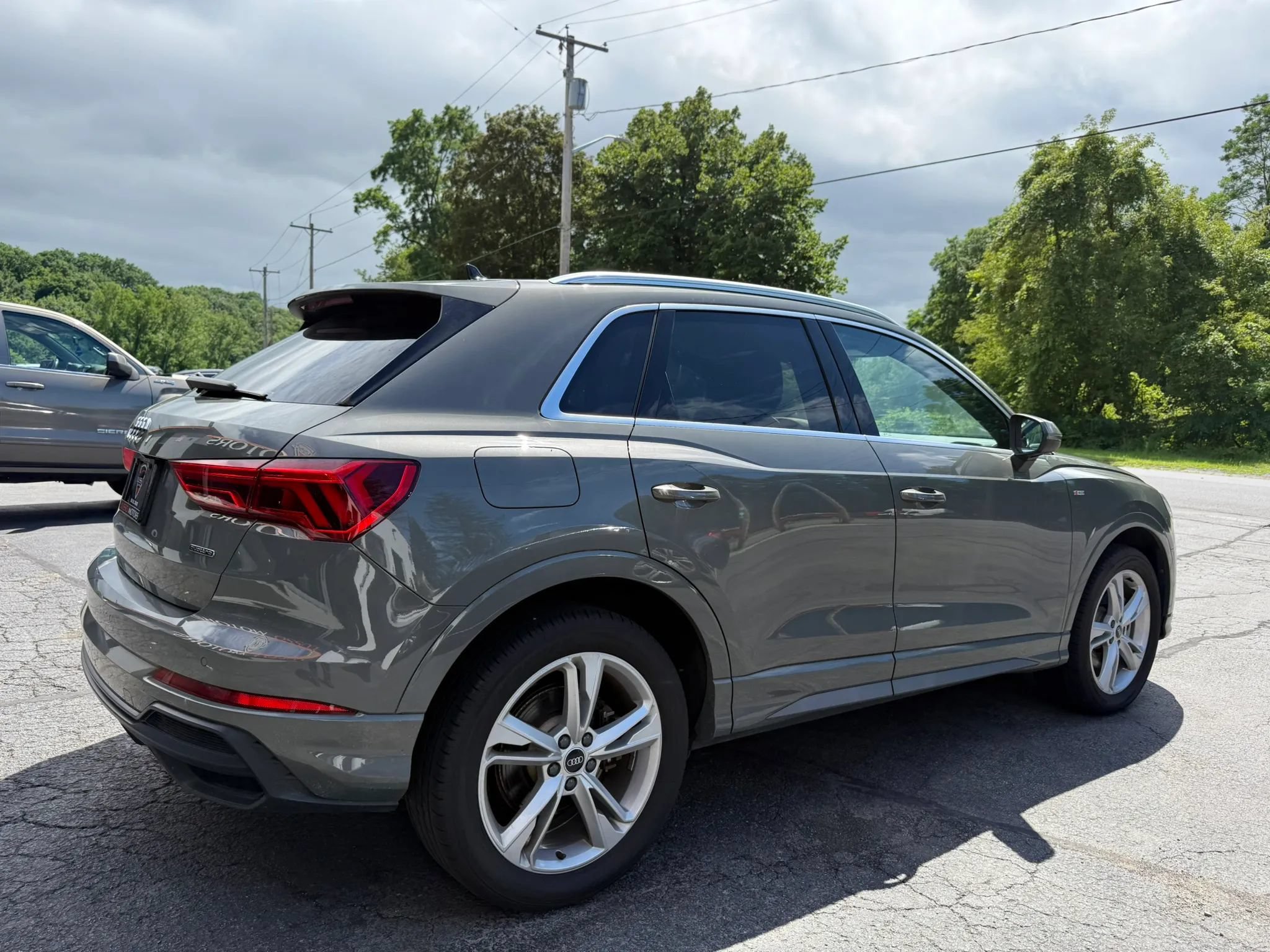 Used 2021 Audi Q3 2.0T Premium Plus w/ Premium Plus Package AWD/4WD image 6