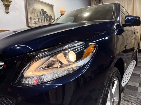 Used 2018 Mercedes-Benz GLE 350 w/ Premium 1 Package image 8