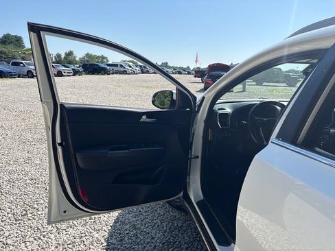 Used 2020 Kia Sportage S AWD/4WD image 22