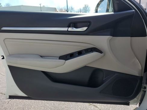 Used 2022 Nissan Altima 2.5 SL image 29