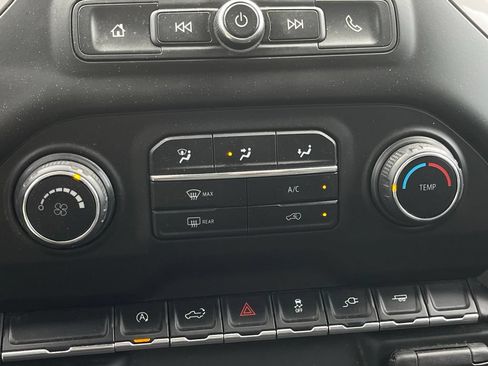 Used 2021 Chevrolet Silverado 1500 Custom RWD image 29