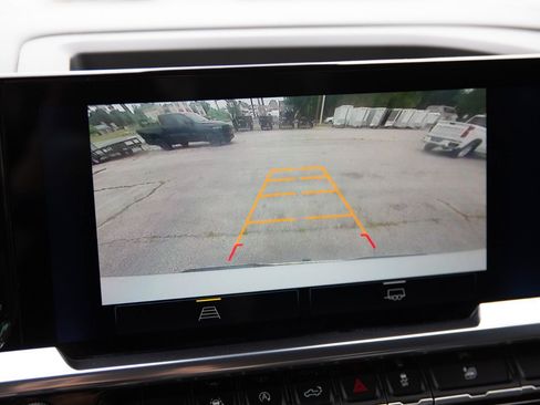 Used 2024 Chevrolet Silverado 1500 RST AWD/4WD image 18