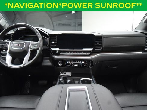 Used 2022 GMC Sierra 1500 SLT AWD/4WD image 4