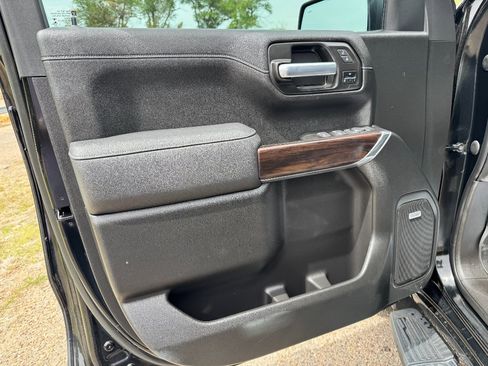 Used 2021 GMC Sierra 1500 SLT AWD/4WD image 8