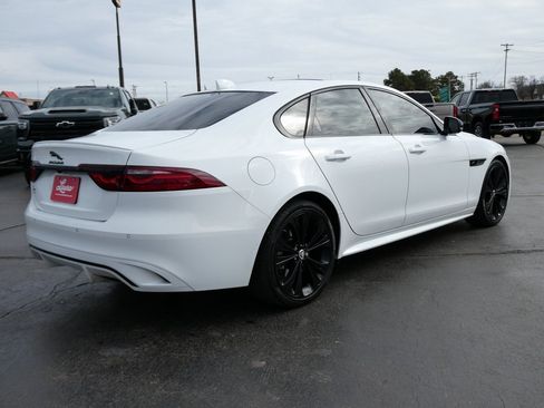 Used 2024 Jaguar XF R-Dynamic SE image 5